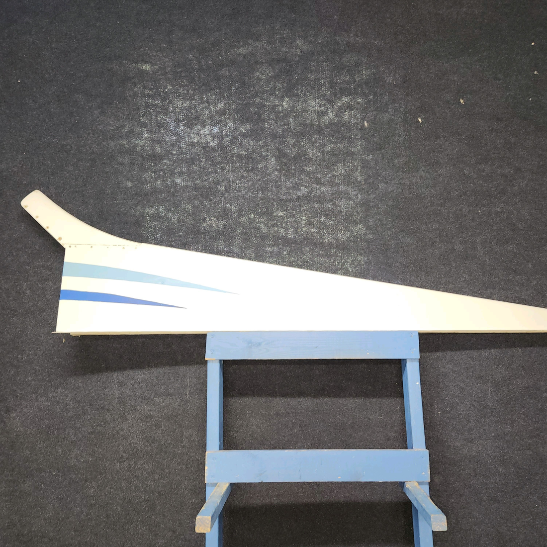 Used aircraft parts for sale, 0531019-8 cessna 172N Dorsal Fin Assembly