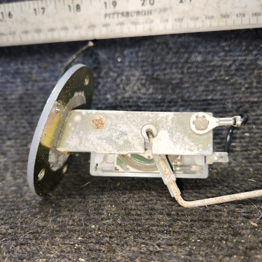 Used aircraft parts for sale, 68101-002 piper PA-28-181 Fuel Quantity Sender Transmitter
