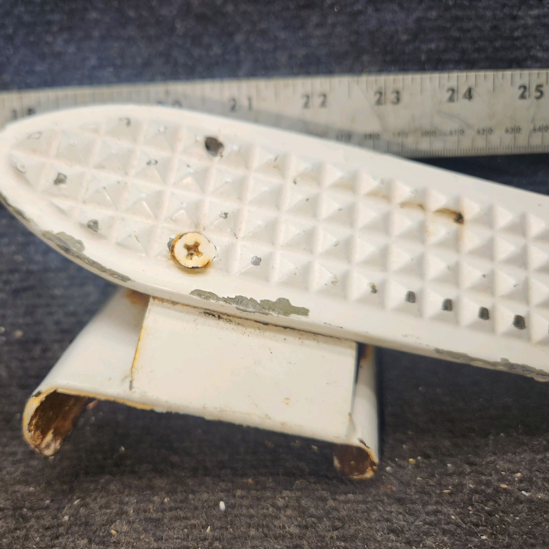 Used aircraft parts for sale, 0541154-1 cessna 150G Main Gear Step – LH or RH