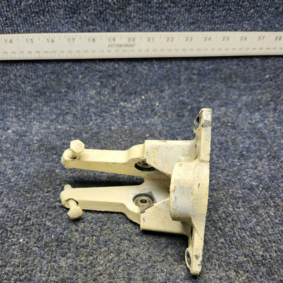 Used aircraft parts for sale, 35-600002 BEECHCRAFT F35 SUPPORT ELEVATOR INBD HINGE