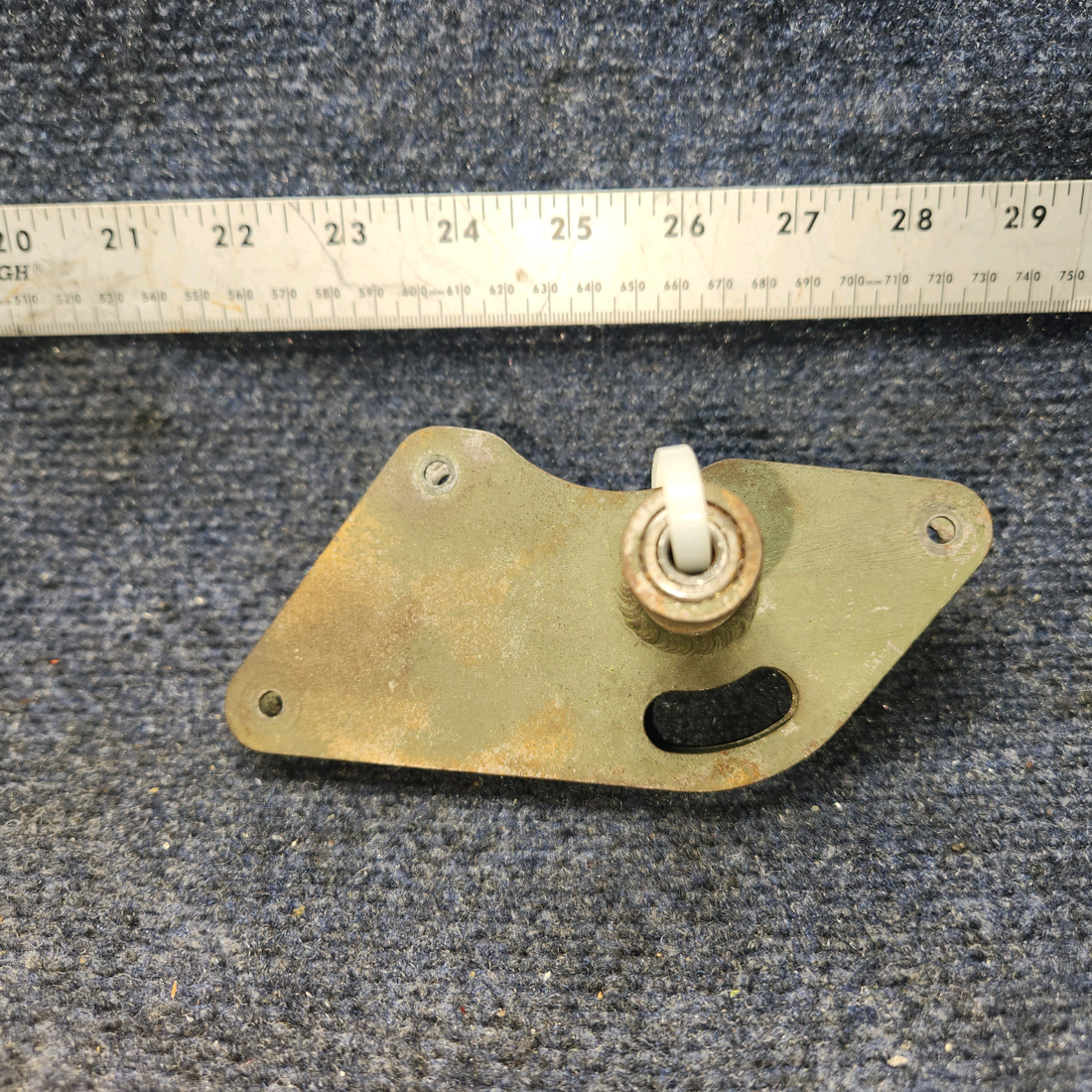 Used aircraft parts for sale, 0523223-1 Cessna C-150J Aileron Bellcrank Assembly  RH