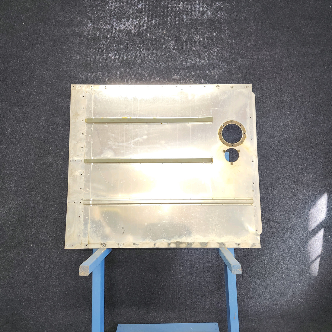 Used aircraft parts for sale, 0523521-18 CESSNA 172K FUEL TANK COVER ASSY RH