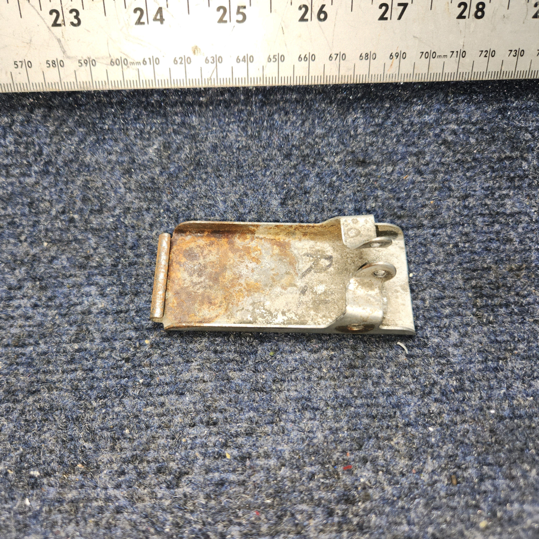 Used aircraft parts for sale, 0413389-4 Cessna C-150J Handle Assembly Inside