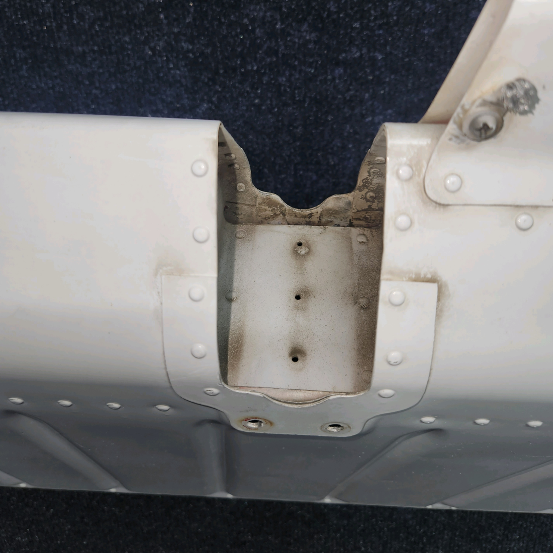 Used aircraft parts for sale, 33-130000-44 BEECHCRAFT 95-55B Aileron Assembly RH