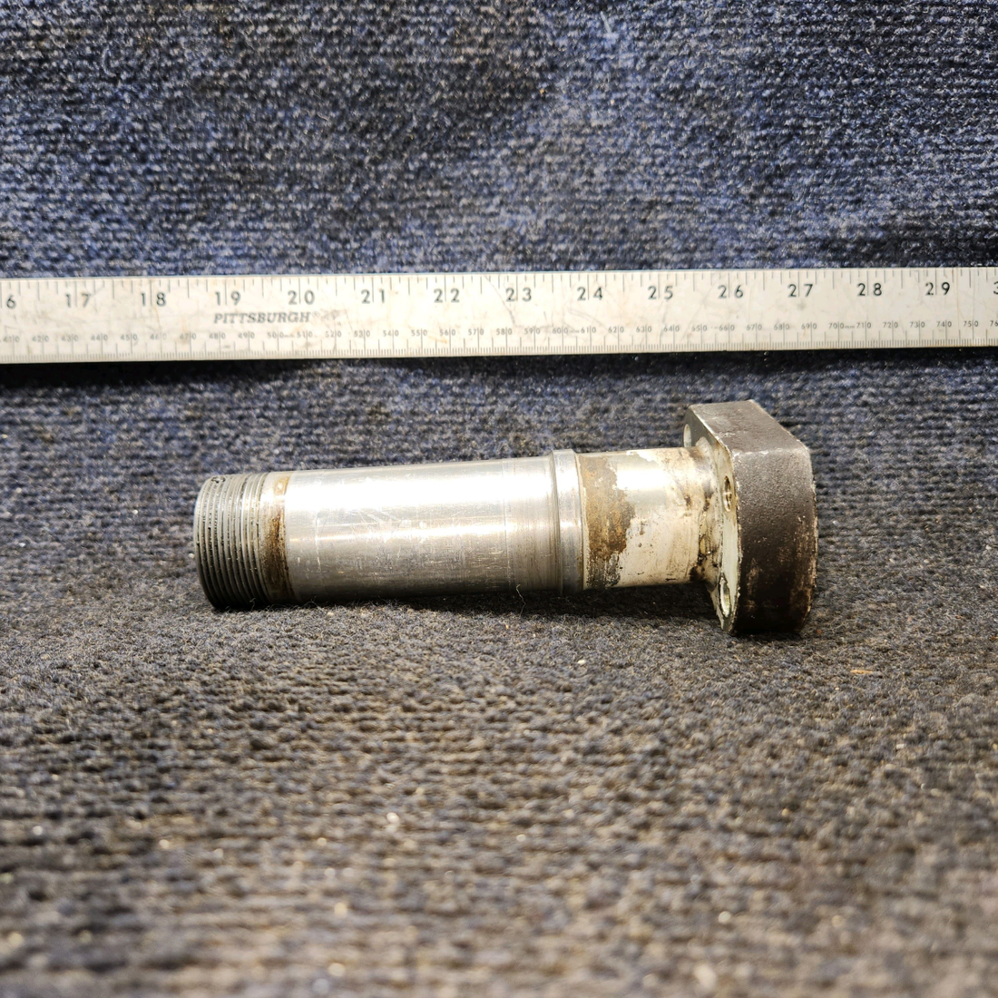 Used aircraft parts for sale, 0541124 Cessna 172E Main Gear Axle