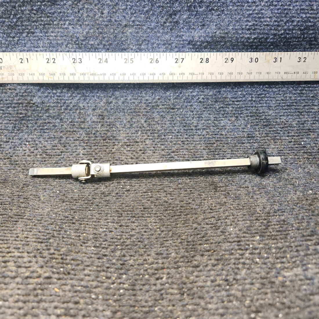 Used aircraft parts for sale, 0511157-18 Cessna 172 Fuel Selector Valve Shafts