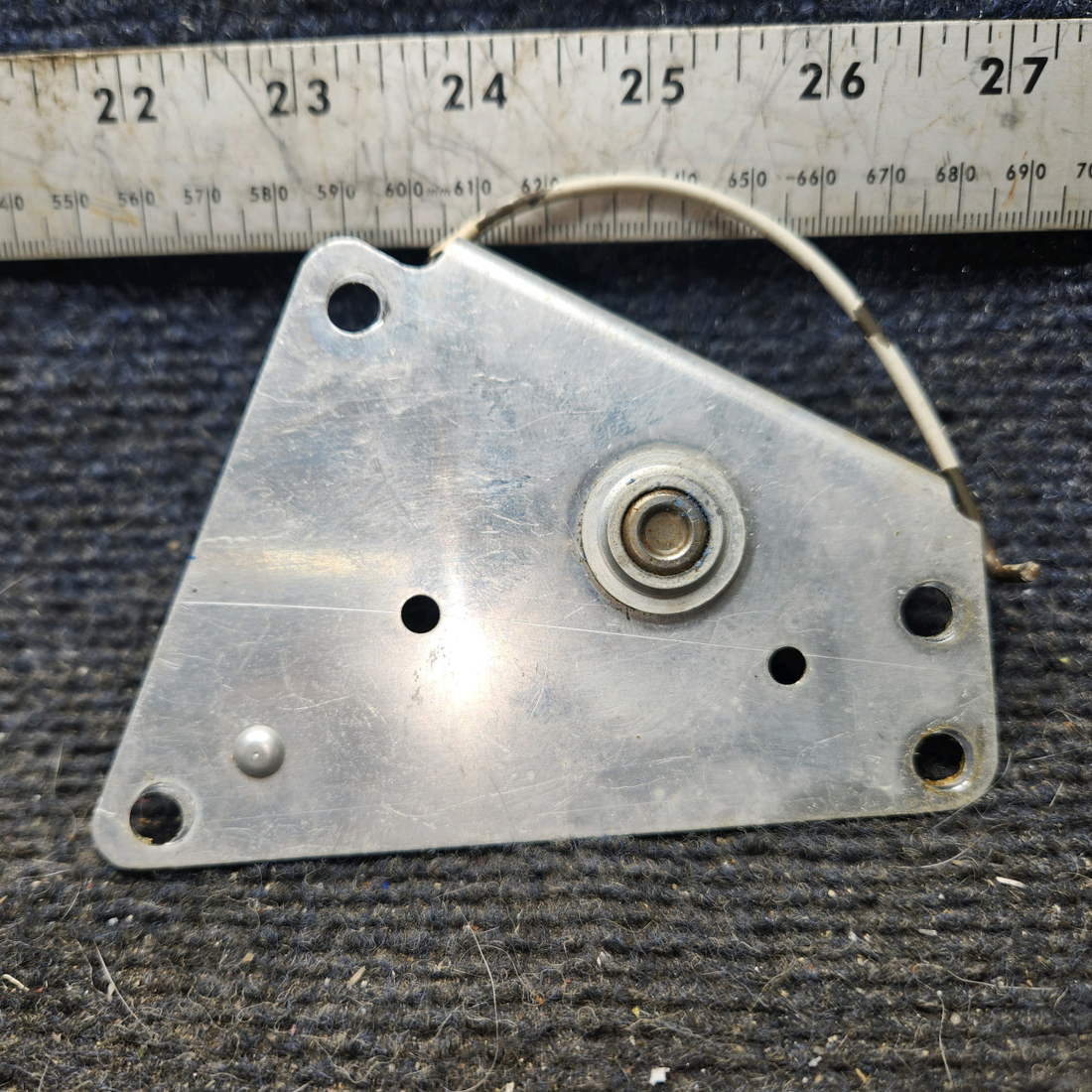 Used aircraft parts for sale, 0713656-1 cessna 172N Elevator Trim Control System