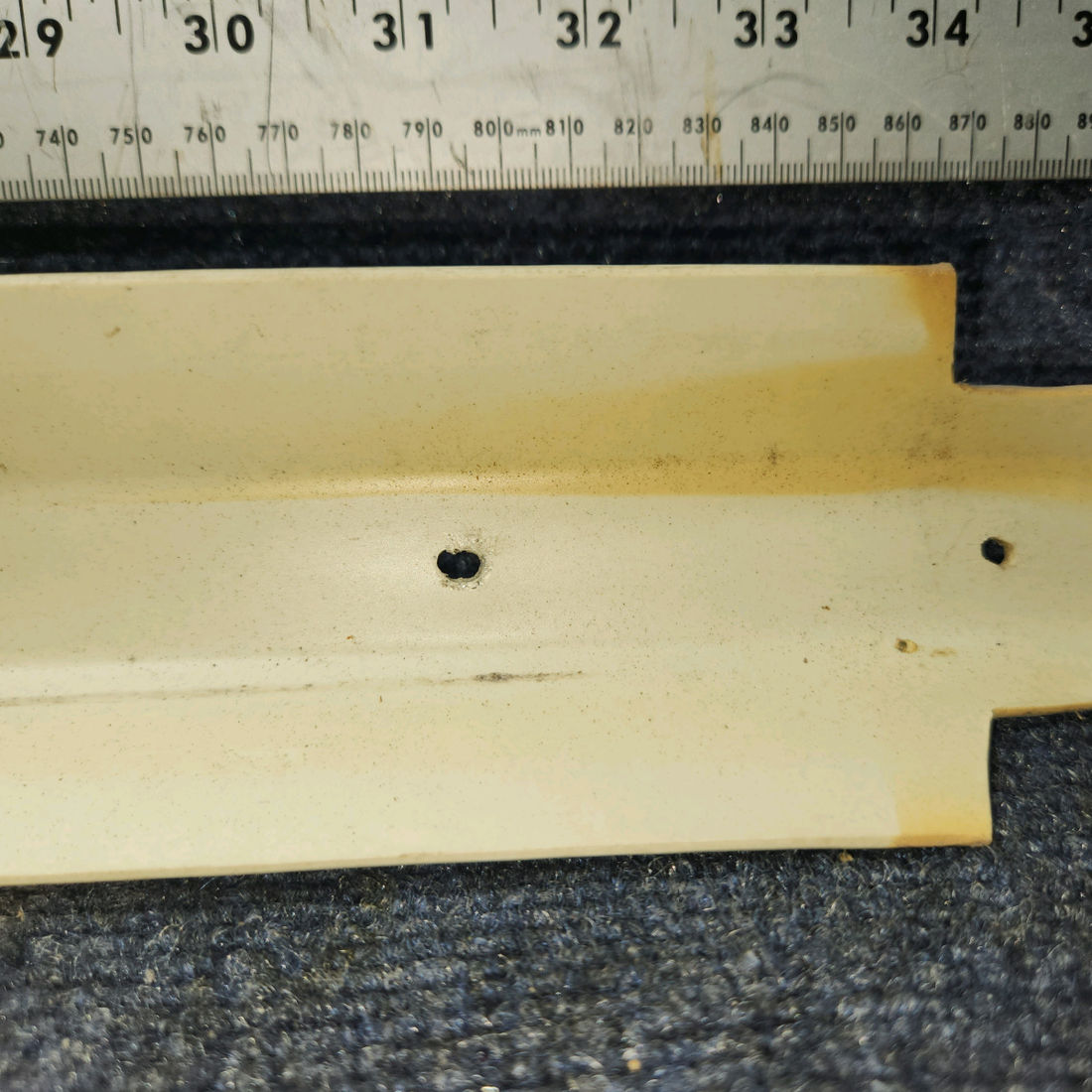 Used aircraft parts for sale, 2415014-3 Cessna 172RG COVER CENTER POST