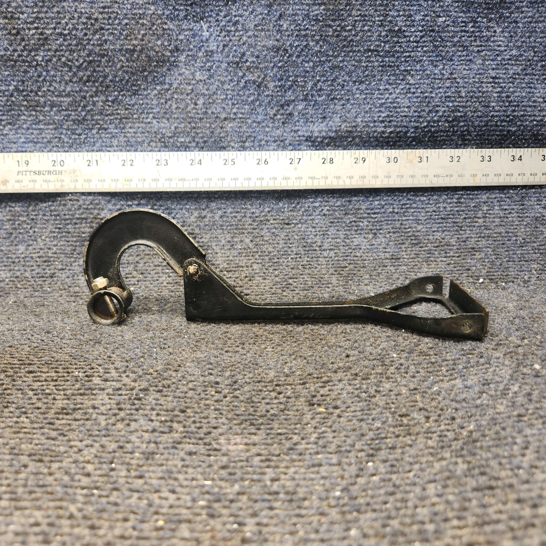 Used aircraft parts for sale, 0411573-1, 0411564-3 Cessna 172F Rudder Pedal Dual Controls Link and Bellcrank