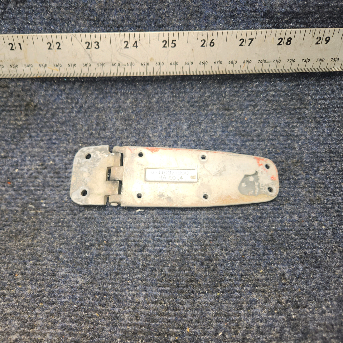 Used aircraft parts for sale, 0413426-4 Cessna C-150J Hinge Assy LH Lower or RH Upper
