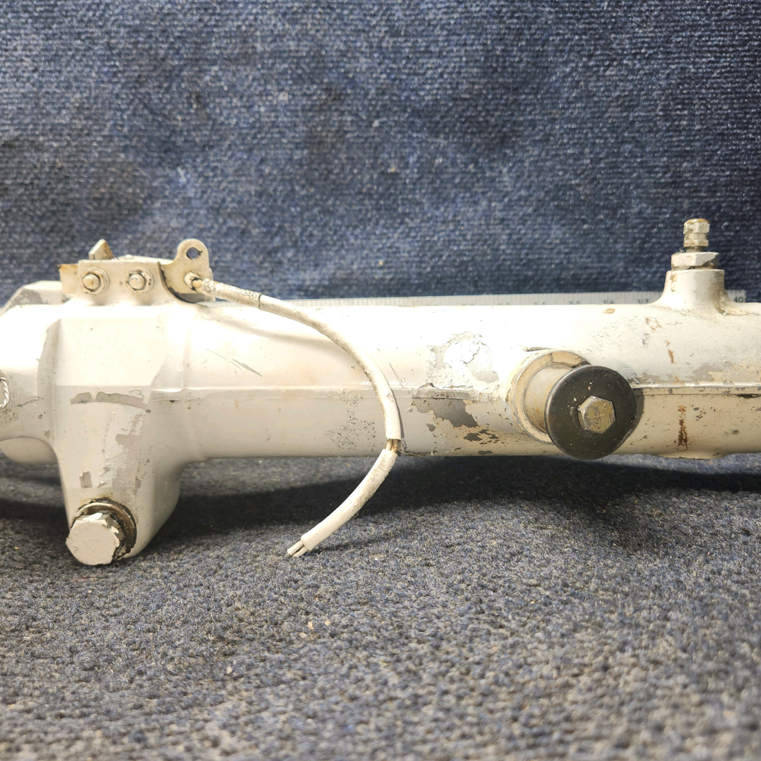 Used aircraft parts for sale, 96766-016 Piper PA32RT-300 Main Gear Strut Assembly with Torque Links  - LH