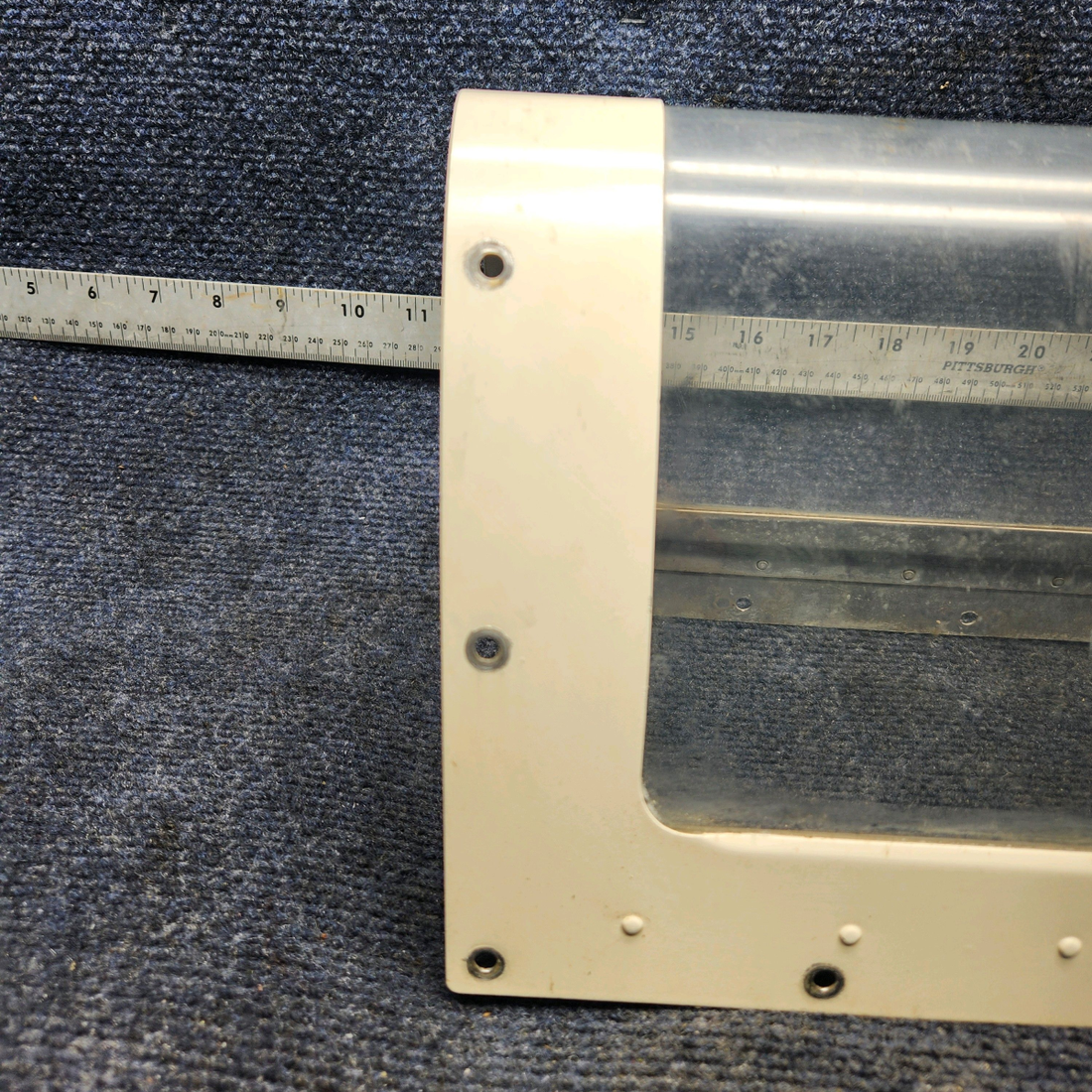 Used aircraft parts for sale, 0523115-2 CESSNA 172K LANDING LIGHT LENS AND RETAINER