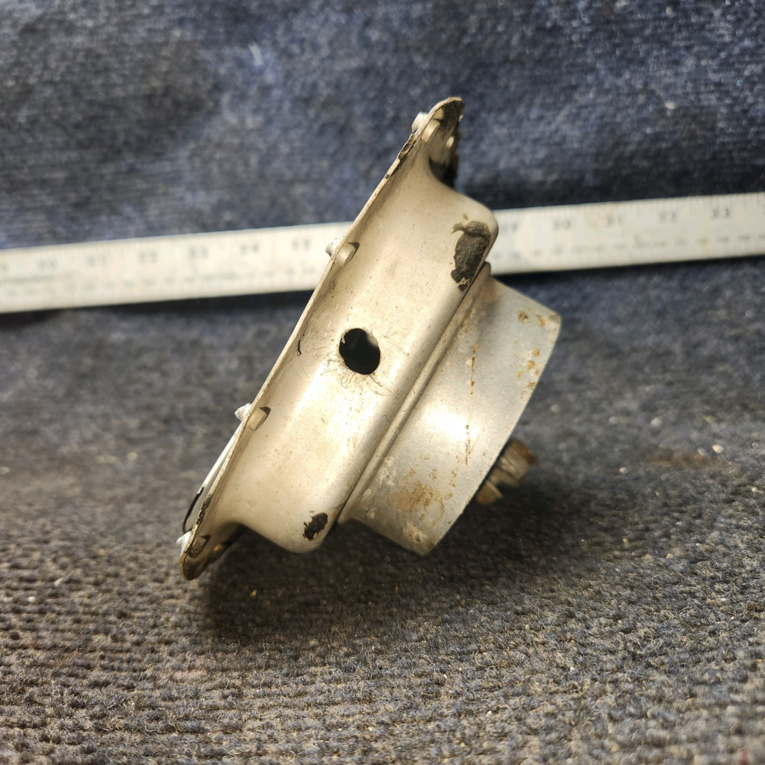 Used aircraft parts for sale, 0713135-2, 0713139-1 Cessna 172E Outside Air Door Assy