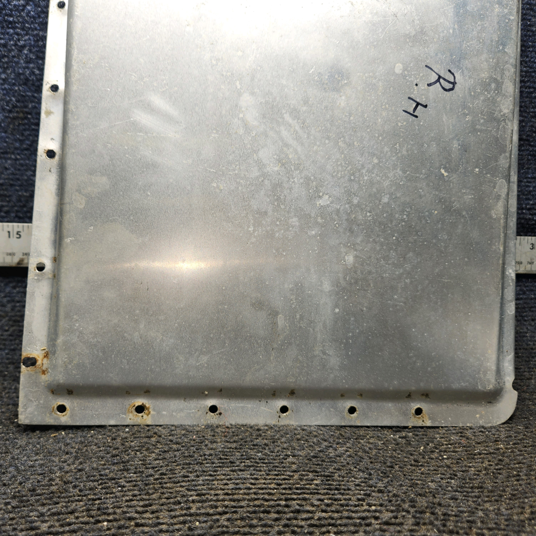 Used aircraft parts for sale, 0413429-2 cessna 150G Front Floorboard Foot Pan – RH