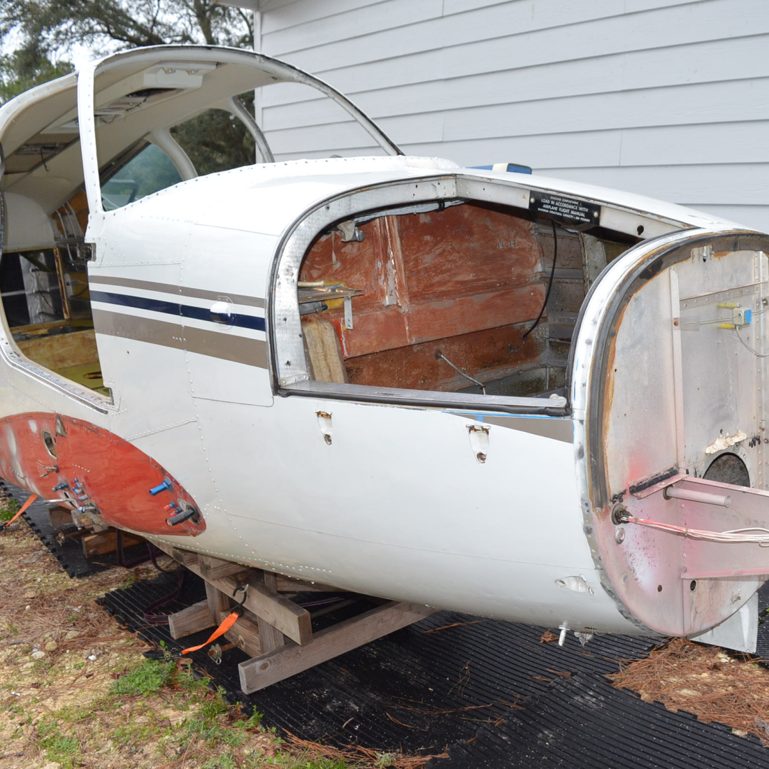 Used aircraft parts for sale, 95-B55 Baron BEECHCRAFT 95-55B FUSELAGE WITH BELLY LANDING, DAMAGE NOSE