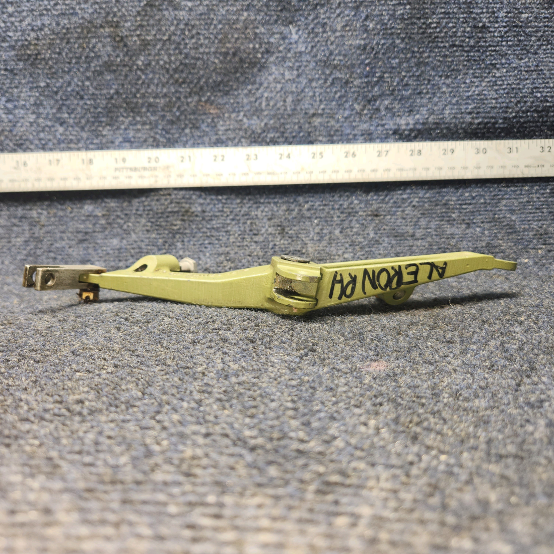 Used aircraft parts for sale, 35-521158-8 BEECHCRAFT 95-55B Aliron Belkcrank Assy RH