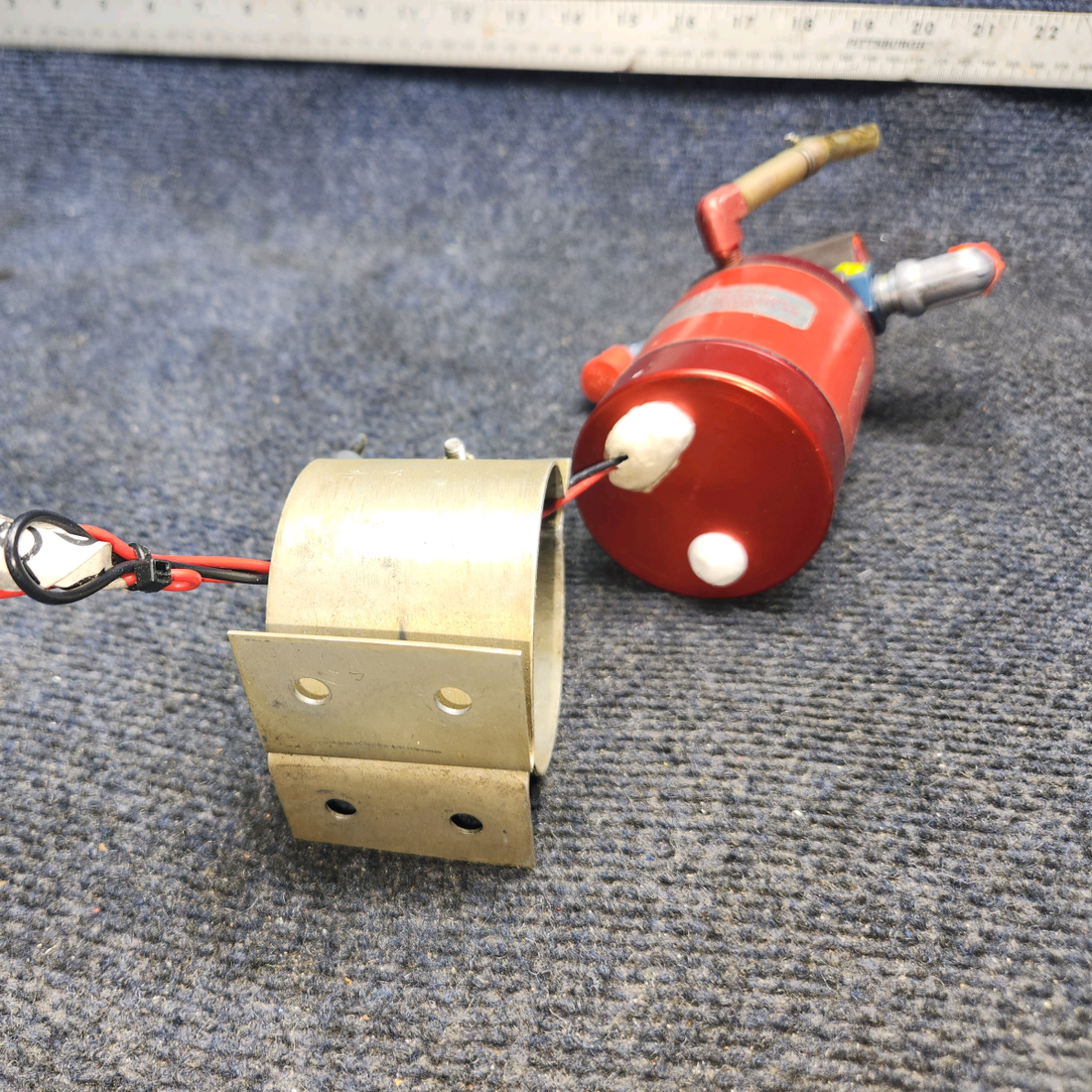 Used aircraft parts for sale, 1816-00-1NV Dukes Beechcraft A24R Dukes Fuel Pump (Volts: 12, Amps: 6)