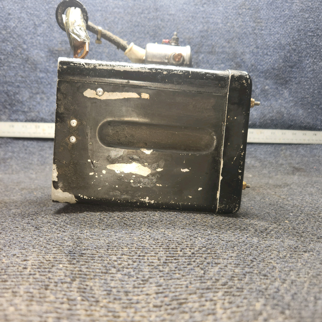Used aircraft parts for sale, 0413402-6 cessna 150G Battery Box Bottom