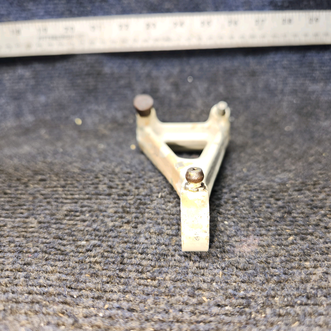 Used aircraft parts for sale, 35-825060 BEECHCRAFT F35 Nose Gear Torque Knee Assembly Upper or Lower