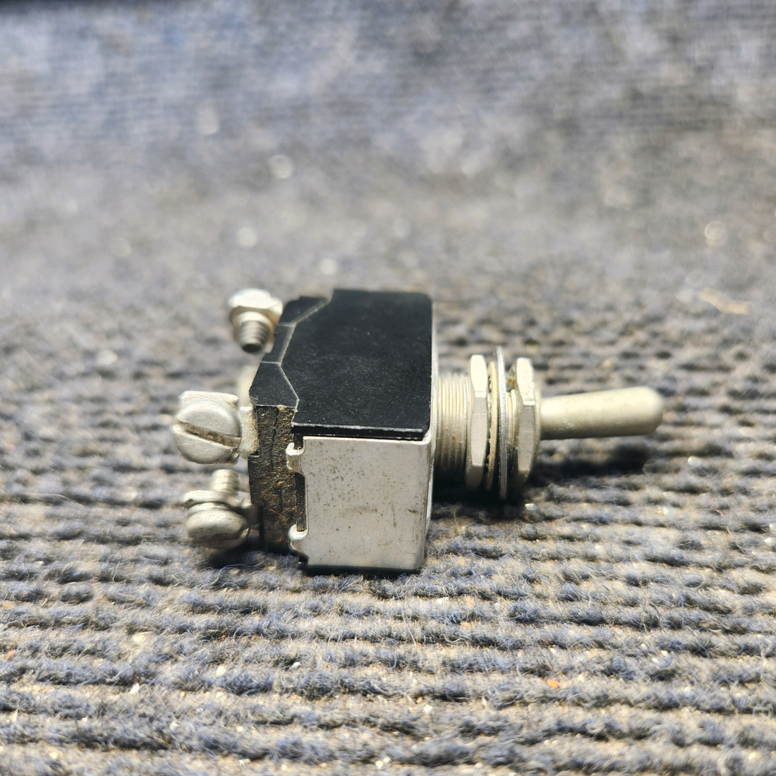 Used aircraft parts for sale, MS35059-22 Eaton Beechcraft 35-33 Cutler-Hammer Toggle Switch