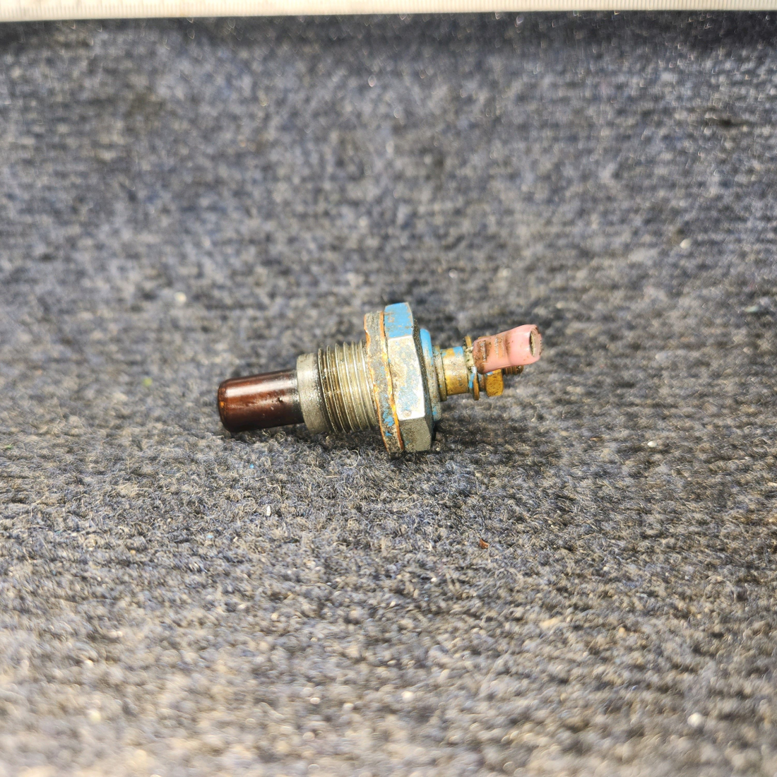 Used aircraft parts for sale, 3080-38 Rochester Lycoming O-320 Piper PA28-140 Oil temp sensor