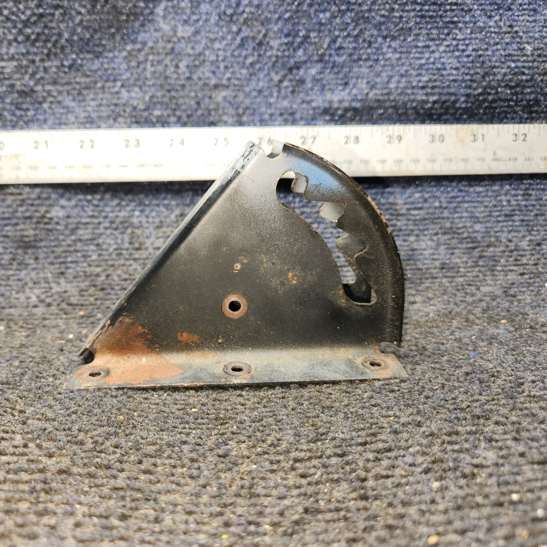 Used aircraft parts for sale, 62738-000 Piper PA-28-140 Flap Handle Notch Bracket