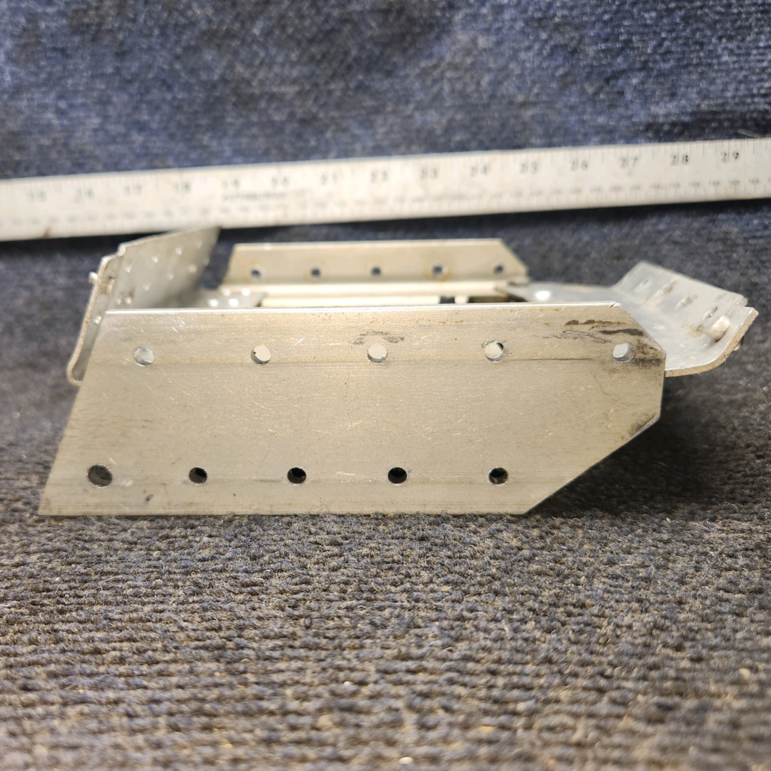 Used aircraft parts for sale, 0411899-1 cessna 150G Main Landing Gear Stiffener Support – LH
