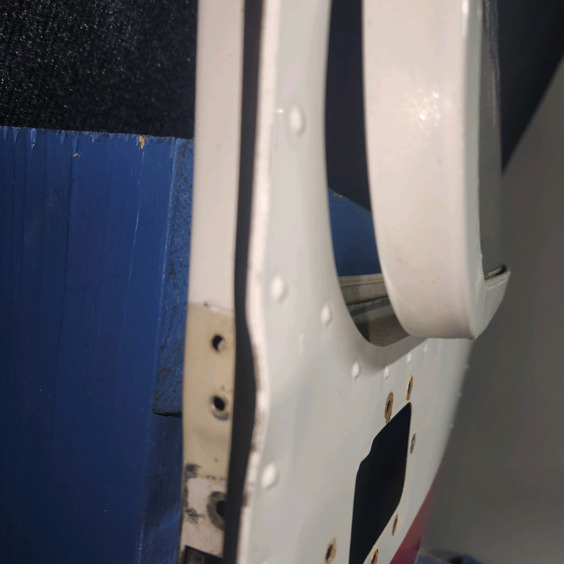 Used aircraft parts for sale, 0413033-2 cessna 150G Cabin Door – Pilot Side RH