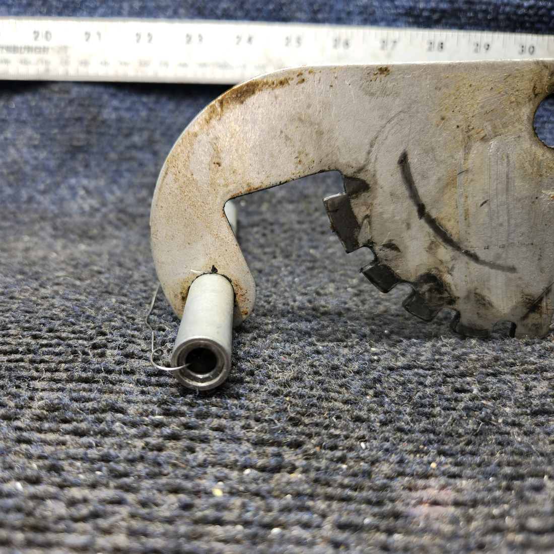 Used aircraft parts for sale, 0510171-1 Cessna 172 Flap Handle Ratchet has Spacer