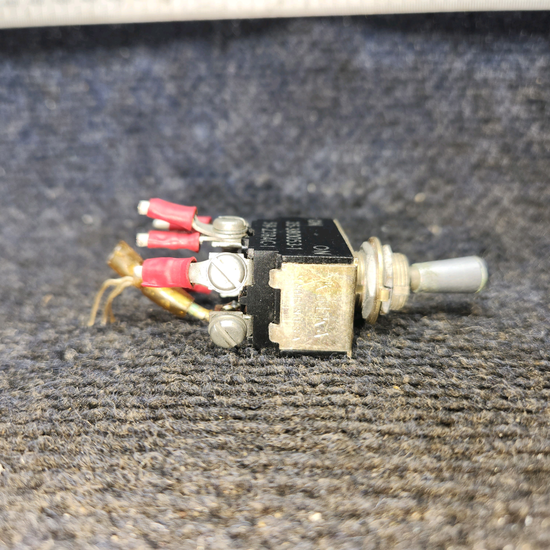 Used aircraft parts for sale, 35-380053-1 Beechcraft 95-B55 Toggle Switch Assy