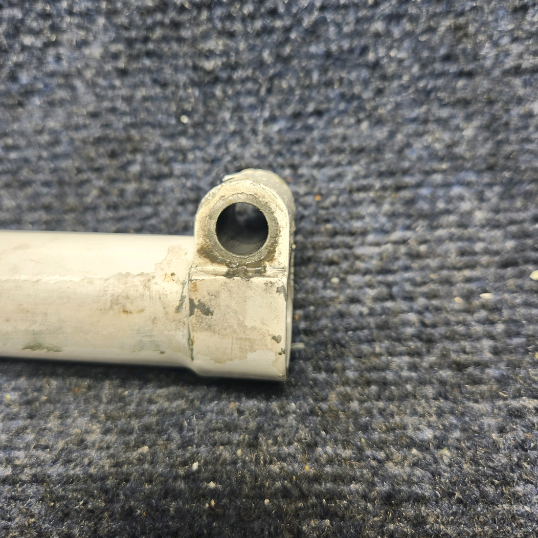 Used aircraft parts for sale, 35-825146 Beechcraft F33A SHIMMY DAMPENER HOUSING