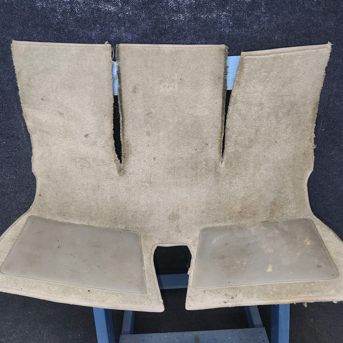 Used aircraft parts for sale, 0700702-15-434 Cessna 182G Full Leather Panels set with carpet