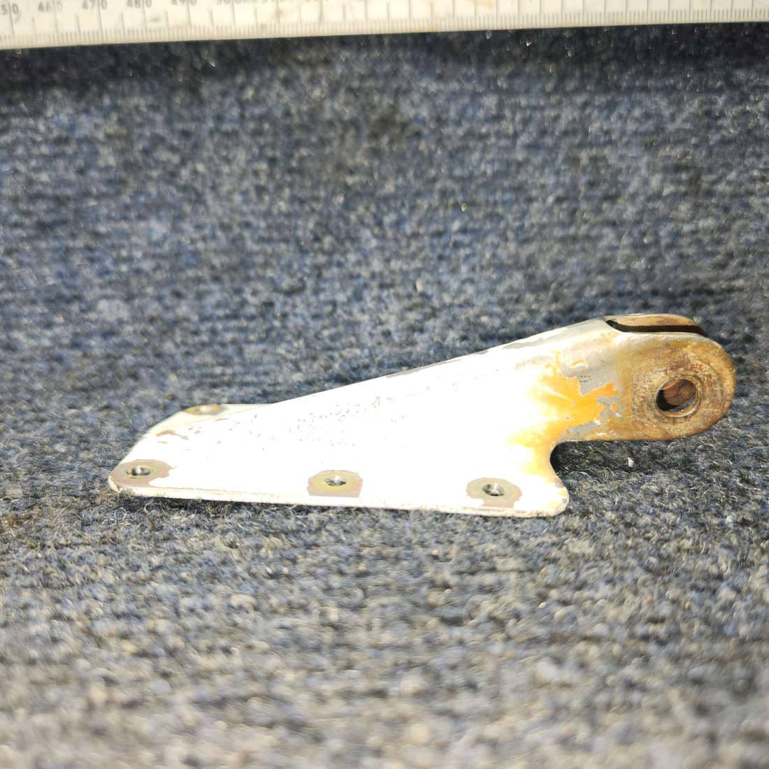 Used aircraft parts for sale, 63050-000 PIPER PA28-140 Hinge Door Top