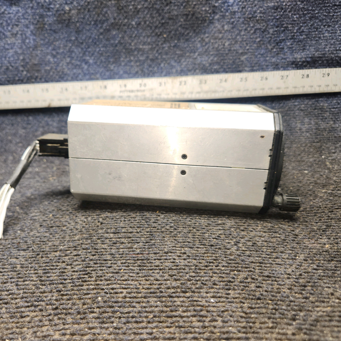 Used aircraft parts for sale, 066-3056-01 King Radio KI-209 cessna 172N VOR-LOC-Glideslope Indicator with Mods (Volts: 11-33)