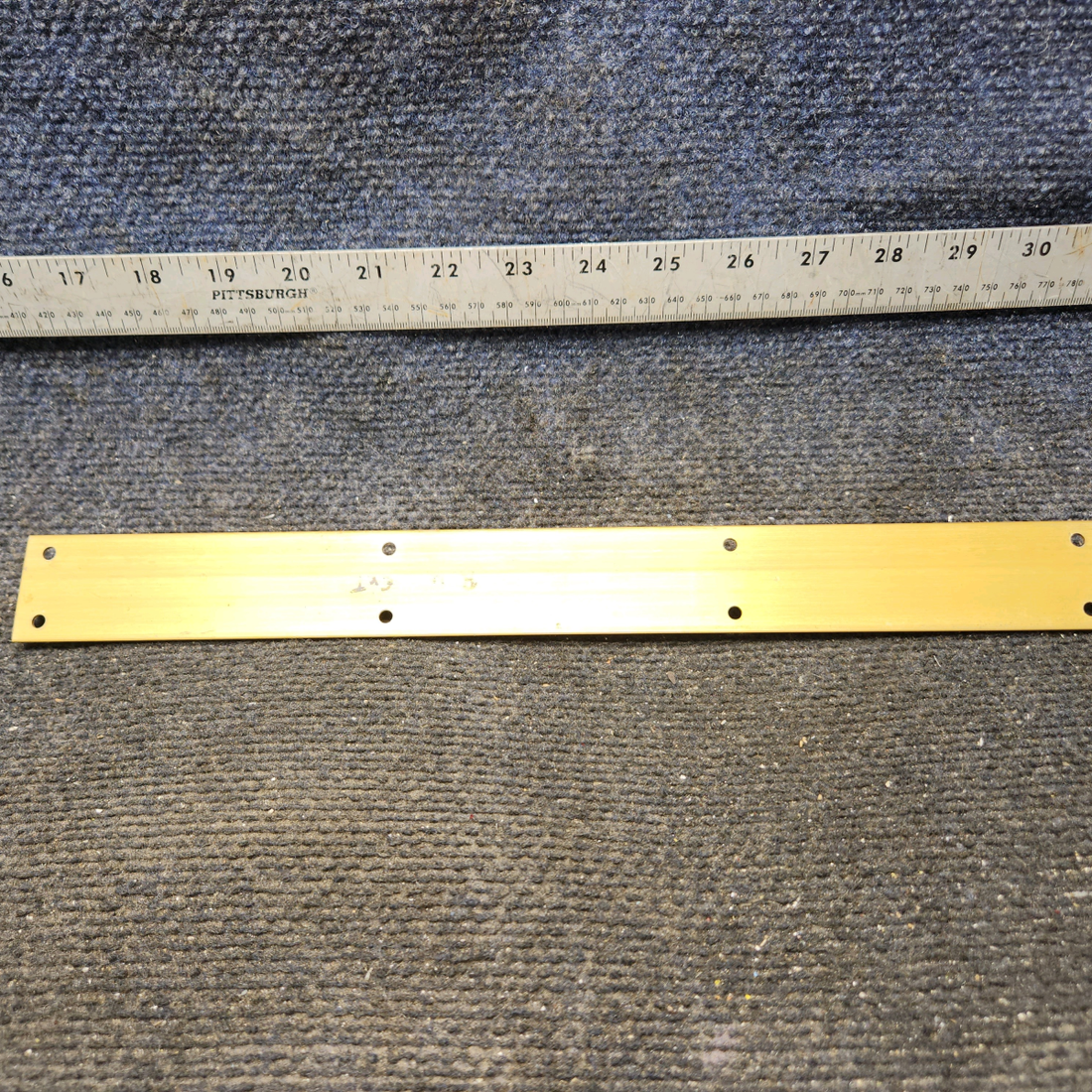 Used aircraft parts for sale, MC0411545-1 cessna 150G Outboard Seat Track