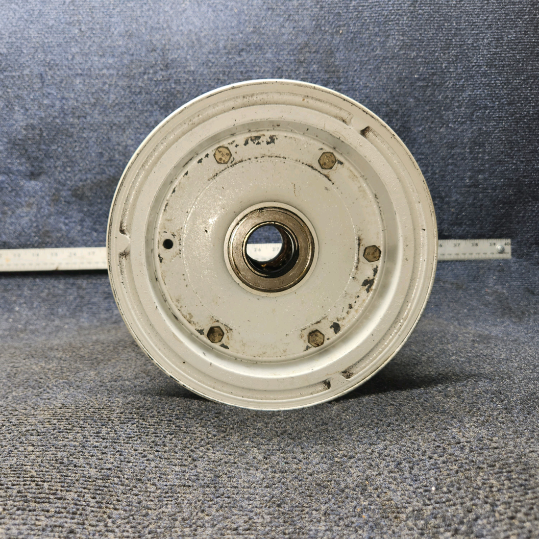 Used aircraft parts for sale, 40-98 BEECHCRAFT 95-55B Main Gear Wheel Assembly – 8"