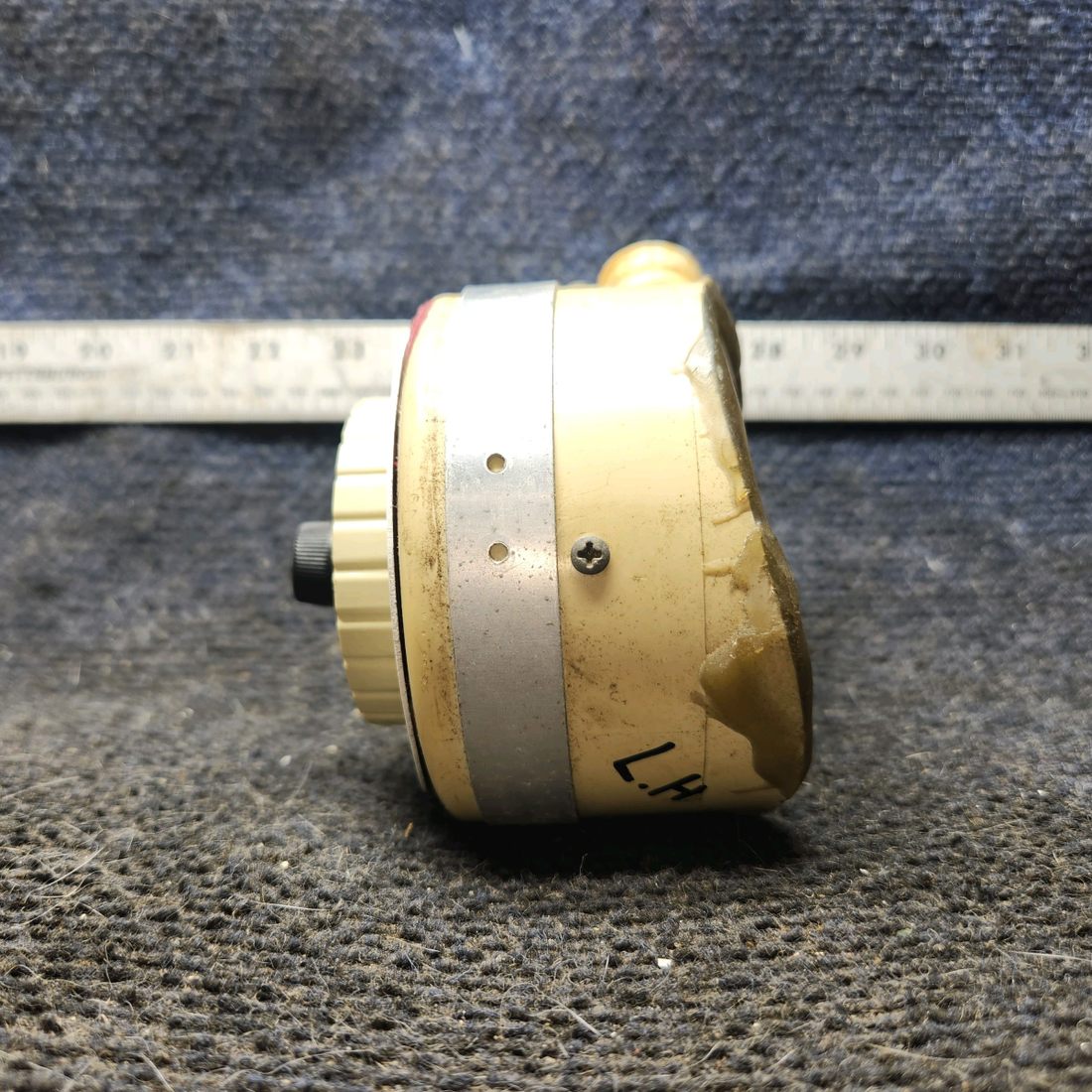 Used aircraft parts for sale, 0710013-4 cessna 172N Fresh Air Vent Silencer