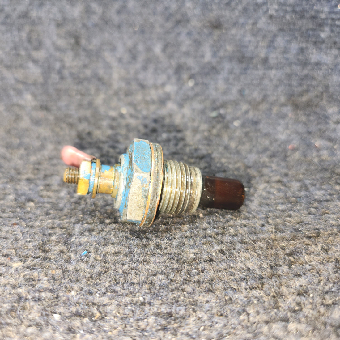 Used aircraft parts for sale, 3080-38 Rochester Lycoming O-320 Piper PA28-140 Oil temp sensor