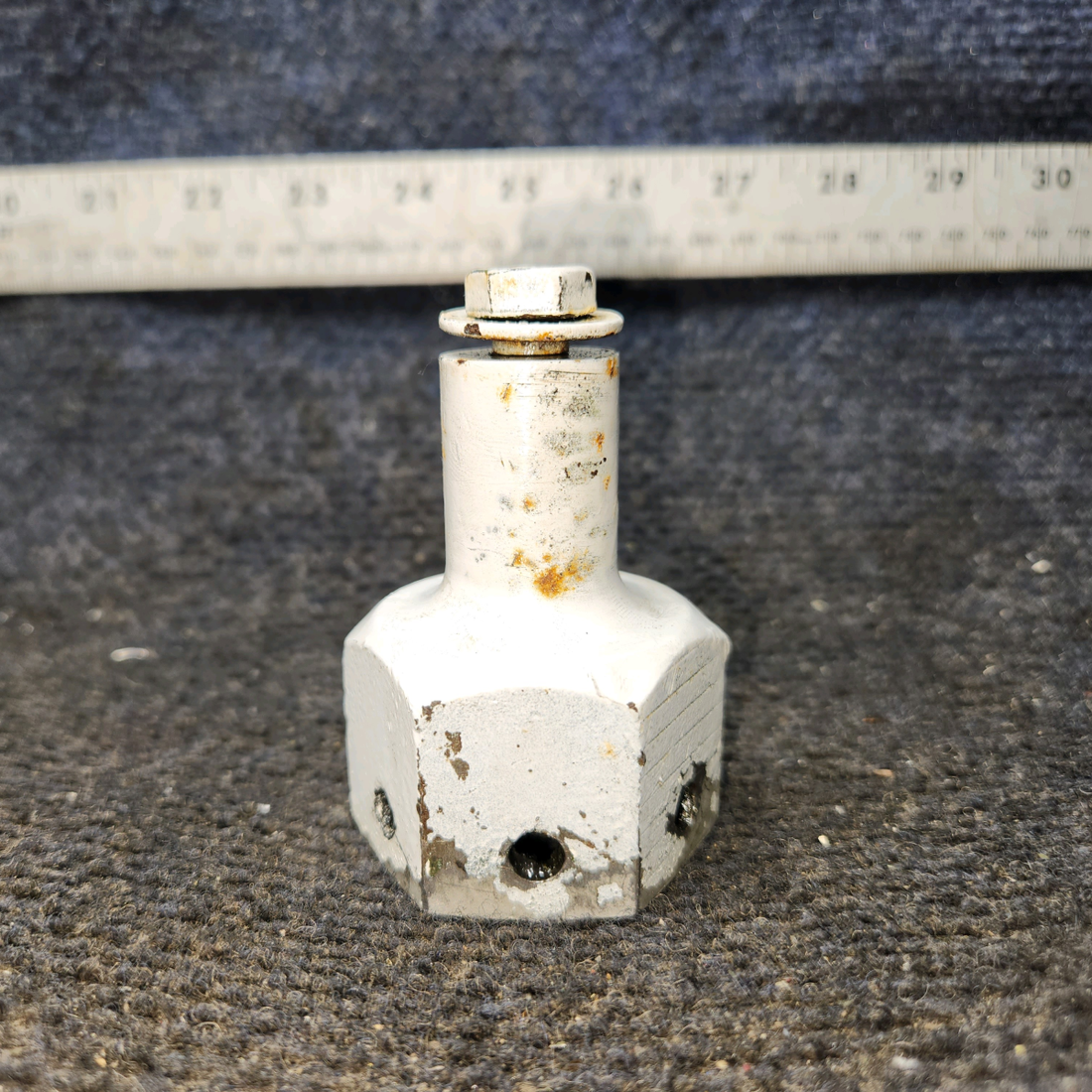Used aircraft parts for sale, 0441130-2 Cessna 172E Main Gear Axle Fairing Nut