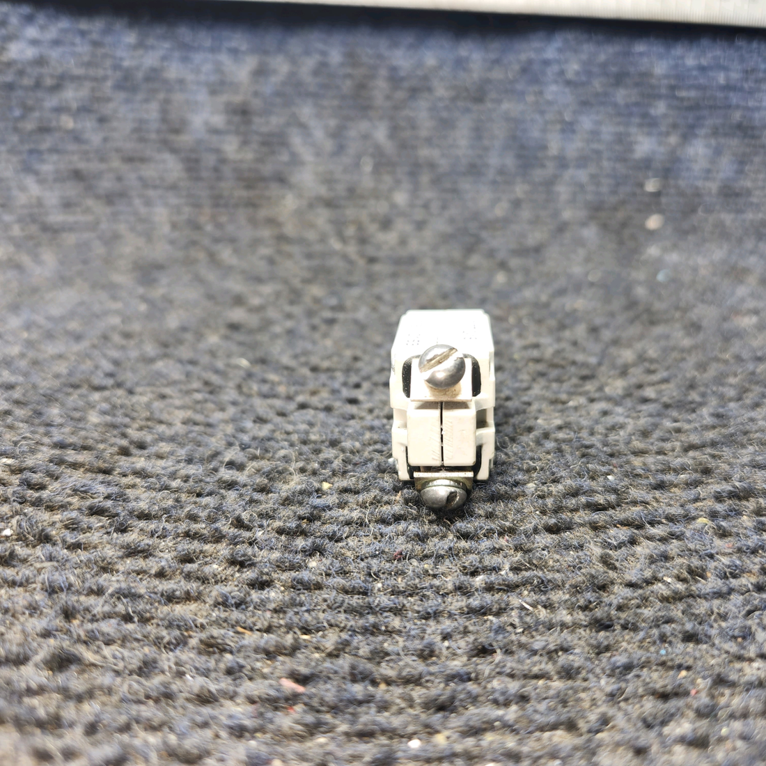 Used aircraft parts for sale, 7277-2-15 Klixon 7277-2 Cessna 172E Circuit Breaker  15 AMP