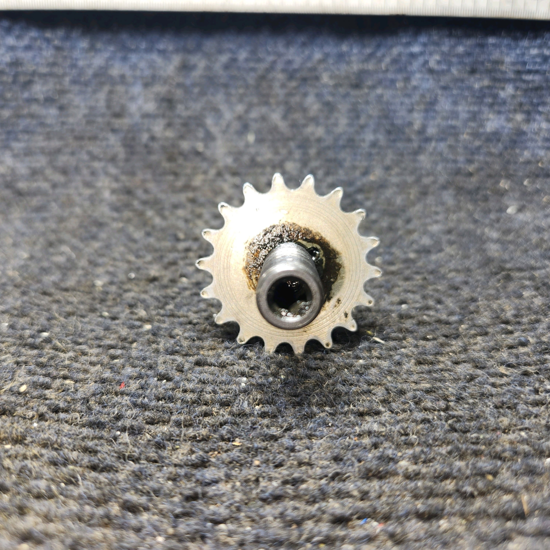 Used aircraft parts for sale, 0760630-1 Cessna 182G Sprocket