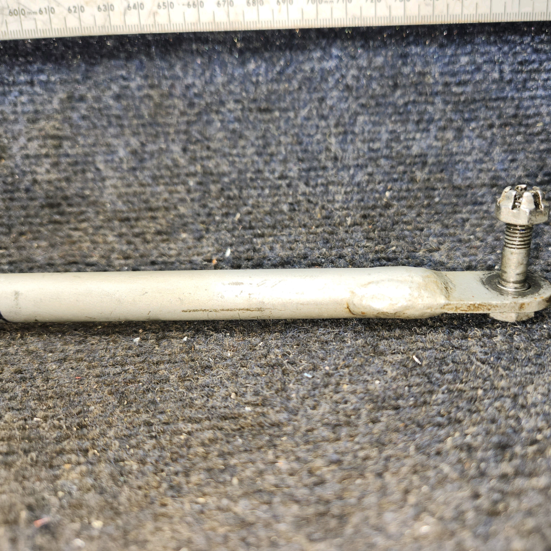 Used aircraft parts for sale, 45-815003-1 Beechcraft 35-33 Landing Gear Door Actuator Assembly – RH