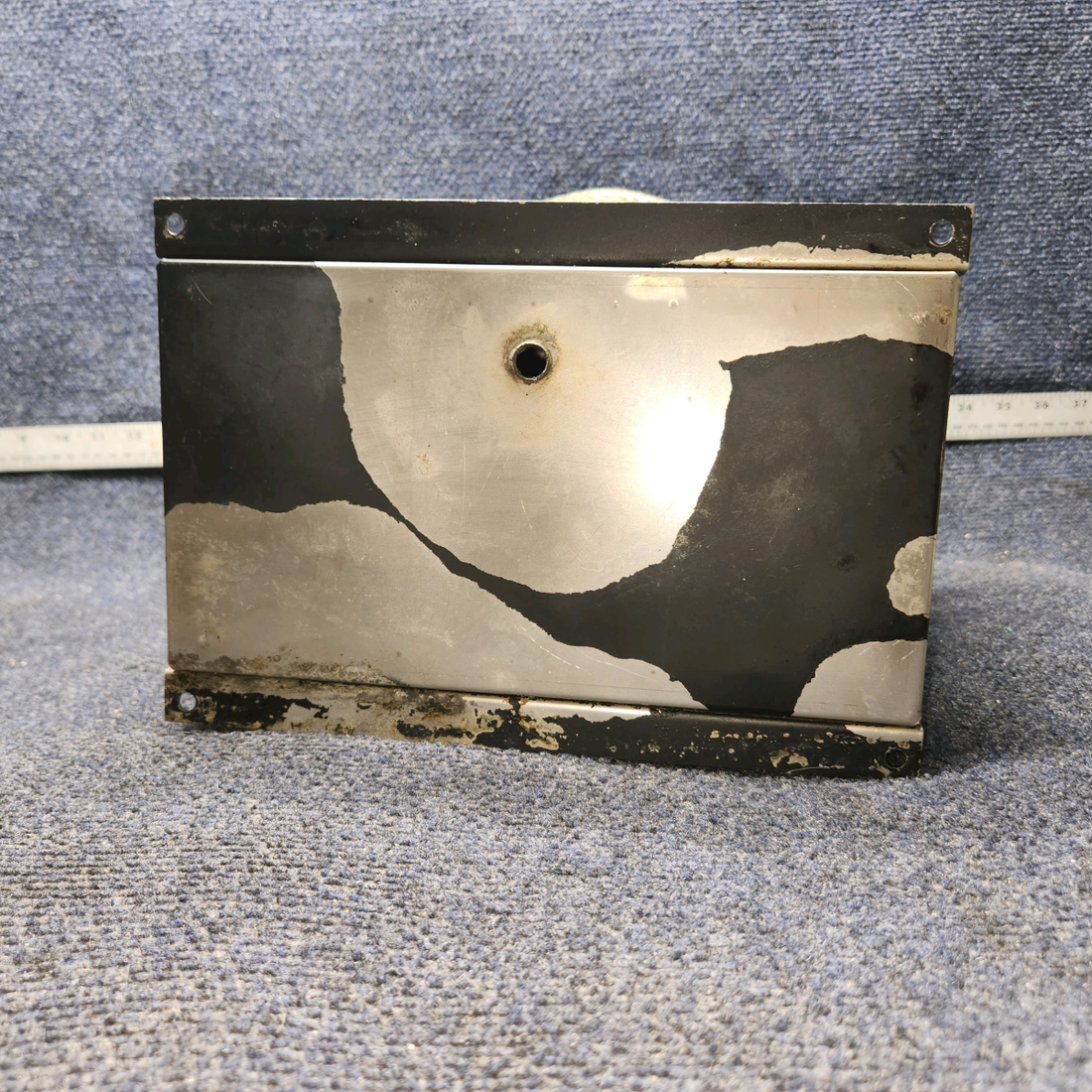 Used aircraft parts for sale, 63888-000 / 63977-000 Piper PA28-140 Battery Box Assembly W/ Lid