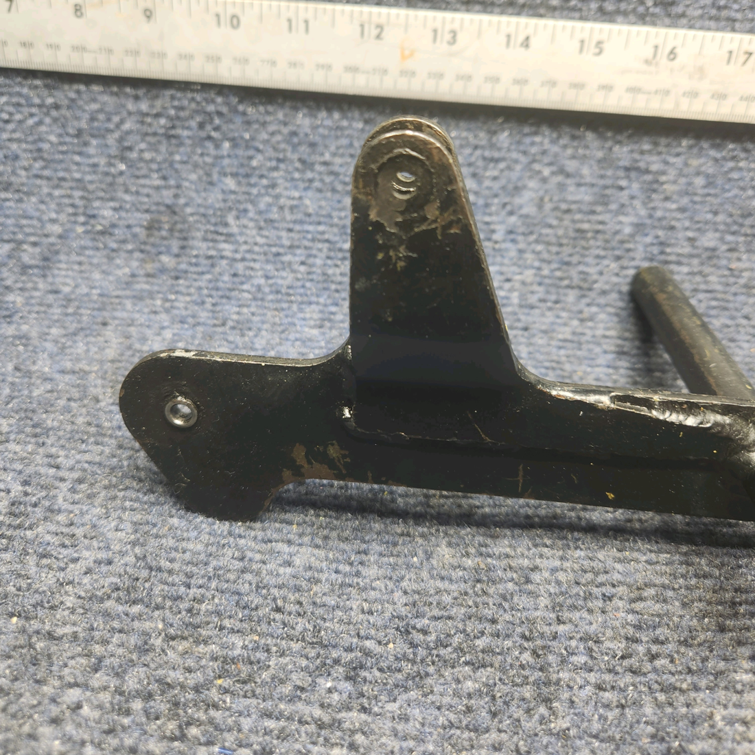 Used aircraft parts for sale, 35135-904 PIPER PA28-161 Warrior III AILERON BELLCRANK ASSY AILERON LH