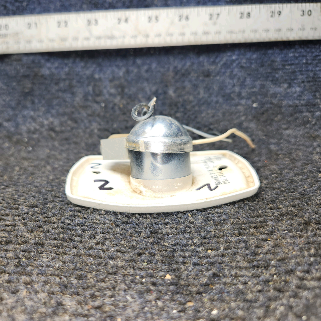 Used aircraft parts for sale, 572-524 Grimes Piper PA32RT-300 Reading Light W/Switch (14 V)