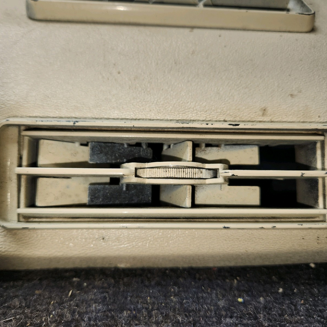 Used aircraft parts for sale, 76307-007 piper PA-28-181 Center Fresh Air Vent Duct