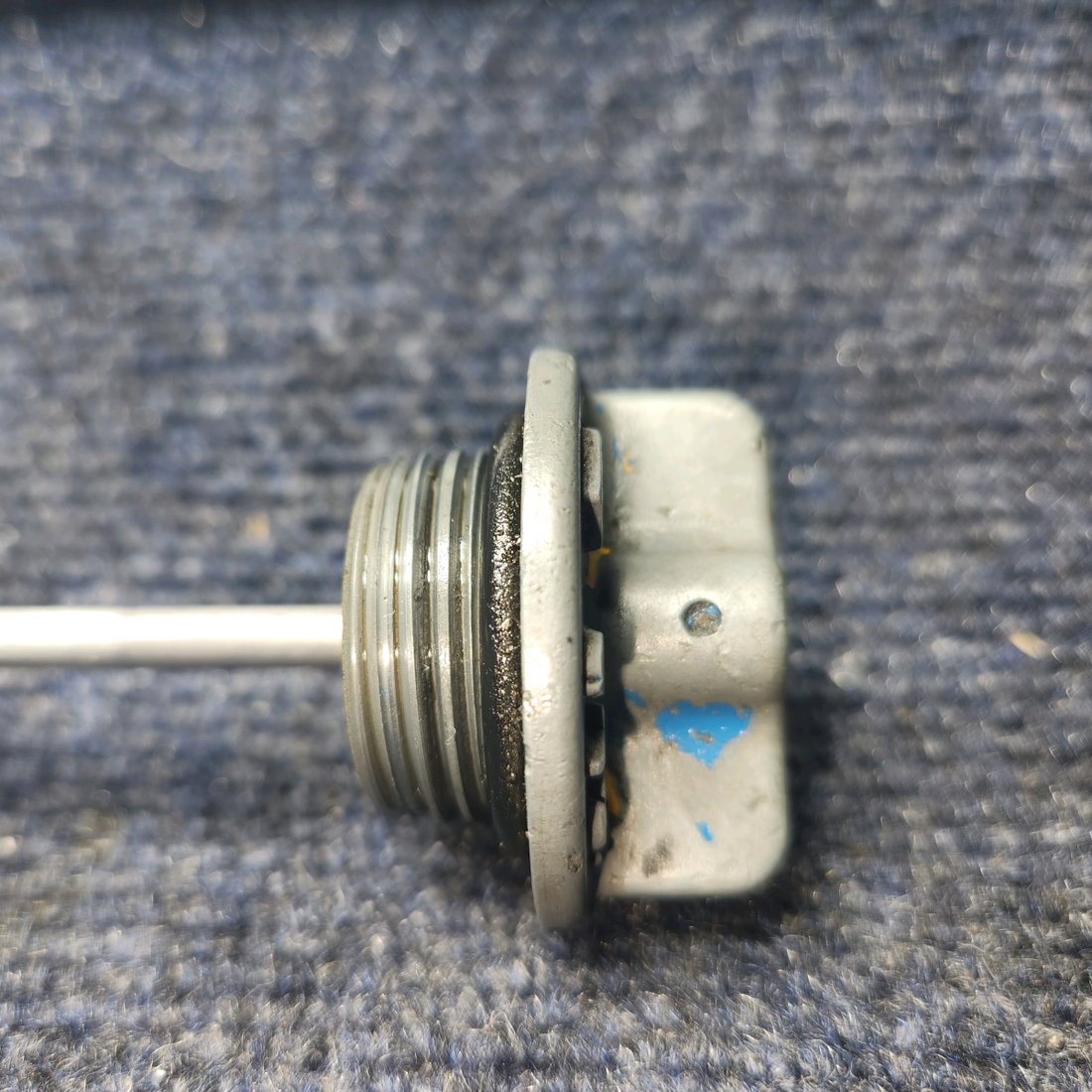 Used aircraft parts for sale, LW-14758 Lycoming Piper PA28-140 Dipstick - 8QT