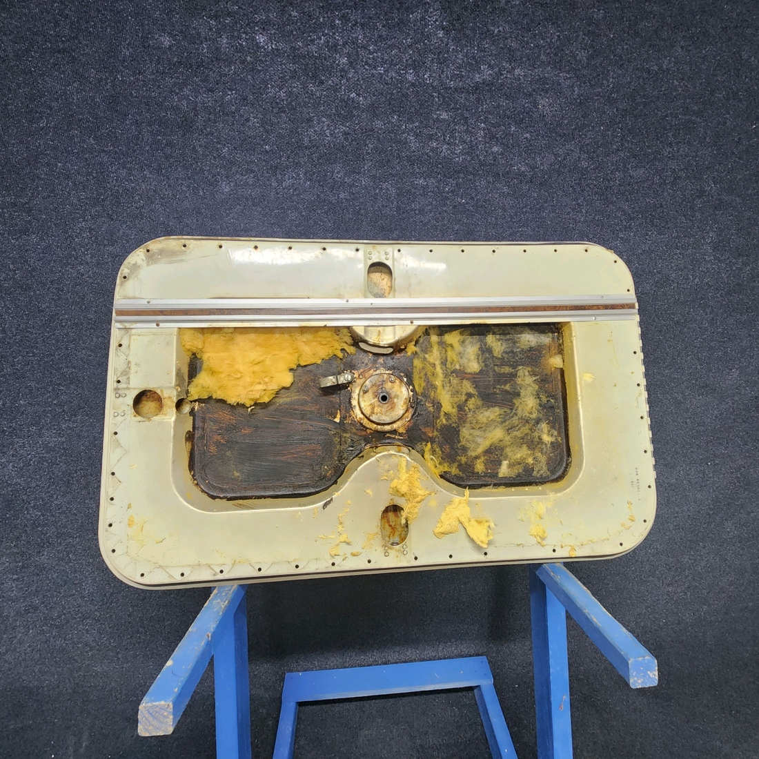 Used aircraft parts for sale, 002-430077-1 Beechcraft F33A LARGE BAGGAGE DOOR STRUCTURE