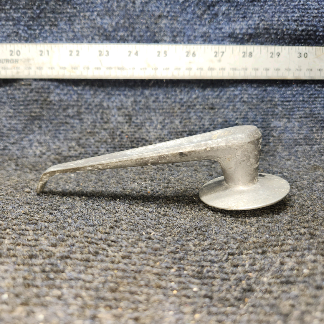 Used aircraft parts for sale, 0711027-1 Cessna 172 Inside Cabin Door Handle LH or RH