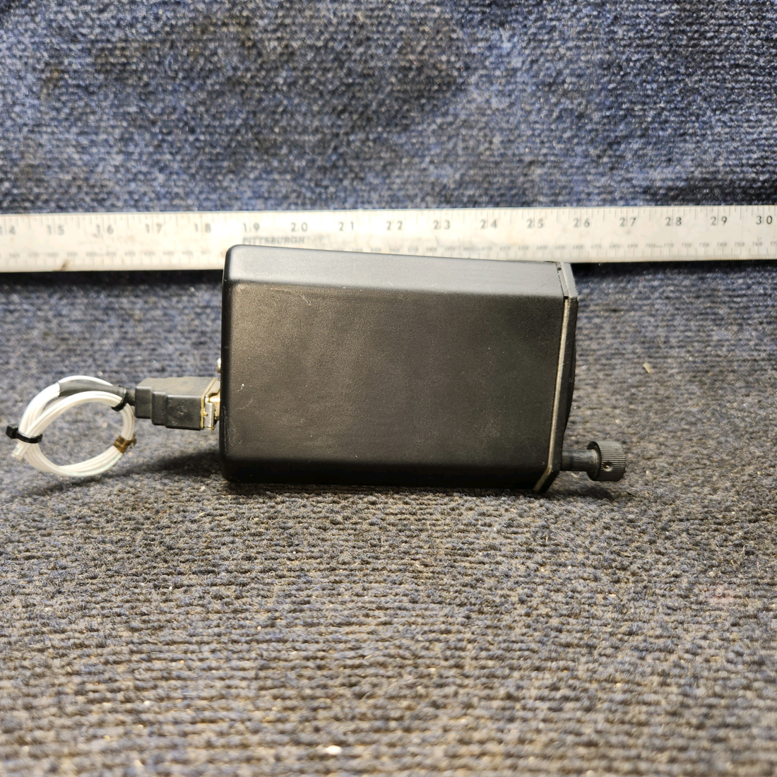 Used aircraft parts for sale, ID-824 Narco Avionics ID-824 Piper PA28-140 VOR LOC Indicator